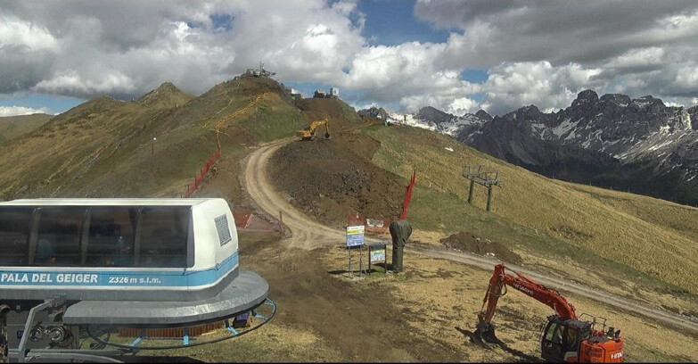 Webcam Pozza di Fassa-Aloch-Buffaure  - Col de Valvacin - Stazione a Monte