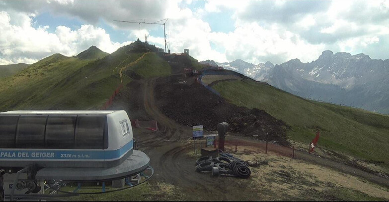 Webcam Pozza di Fassa-Aloch-Buffaure  - Col de Valvacin - Stazione a Monte