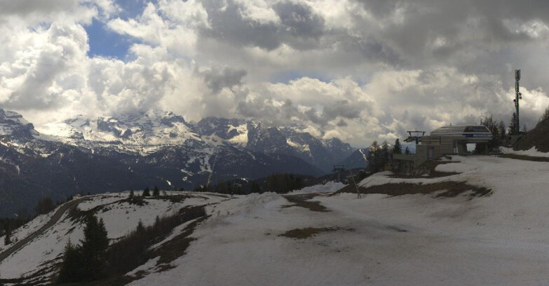 Webcam Skiarea Campiglio Dolomiti di Brenta Val di Sole Val Rendena - Seggiovia Malghette 
