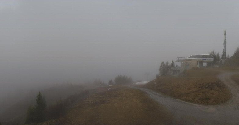 Webcam Folgarida-Marilleva  (Skiarea Campiglio Dolomiti di Brenta - Val di Sole Val Rendena) - Seggiovia Malghette 