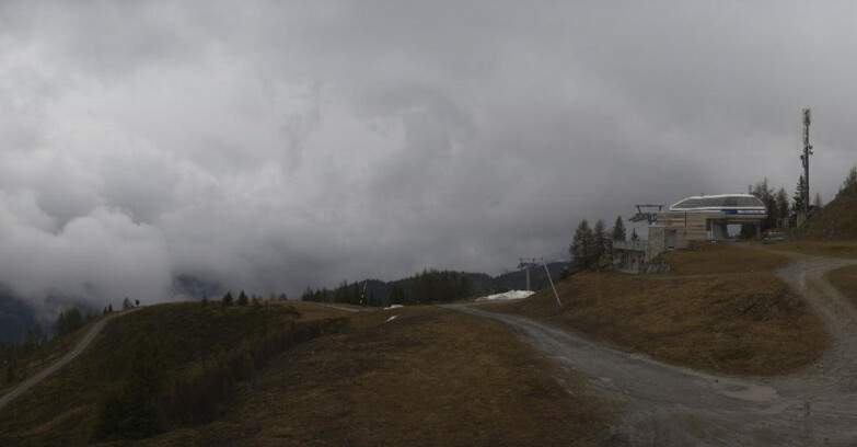 Webcam Folgarida-Marilleva  (Skiarea Campiglio Dolomiti di Brenta - Val di Sole Val Rendena) - Seggiovia Malghette 