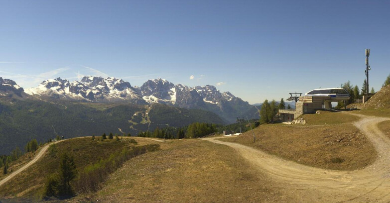 Webcam Folgarida-Marilleva  (Skiarea Campiglio Dolomiti di Brenta - Val di Sole Val Rendena) - Seggiovia Malghette 