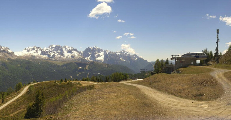 Webcam Folgarida-Marilleva  (Skiarea Campiglio Dolomiti di Brenta - Val di Sole Val Rendena) - Seggiovia Malghette 