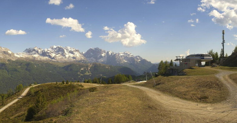Webcam Folgarida-Marilleva  (Skiarea Campiglio Dolomiti di Brenta - Val di Sole Val Rendena) - Seggiovia Malghette 
