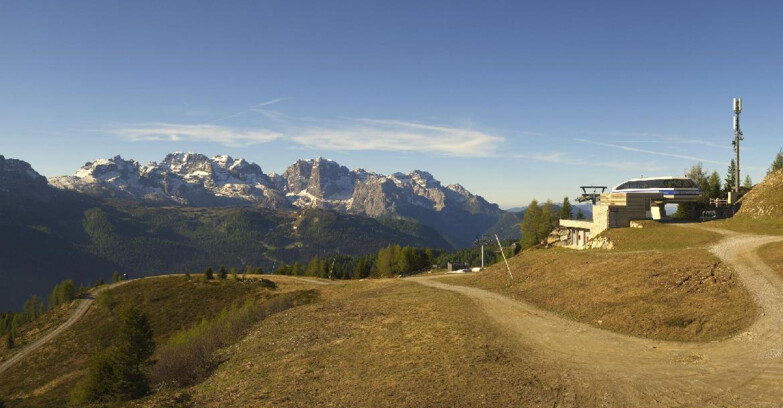 Webcam Folgarida-Marilleva  (Skiarea Campiglio Dolomiti di Brenta - Val di Sole Val Rendena) - Seggiovia Malghette 