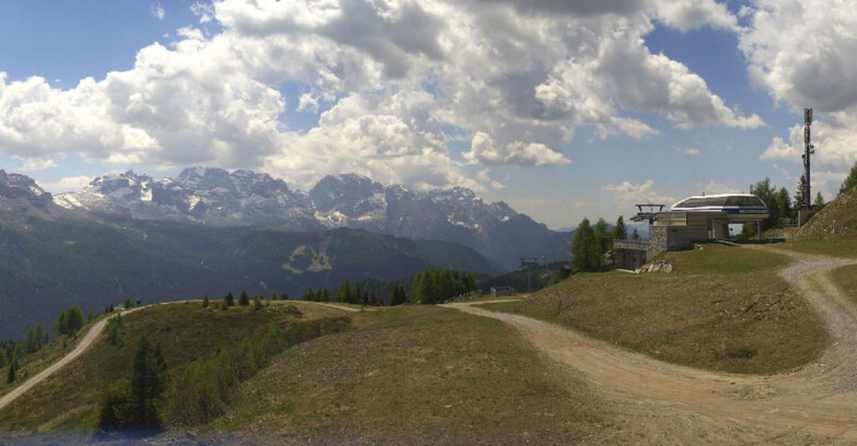 Webcam Skiarea Campiglio Dolomiti di Brenta Val di Sole Val Rendena - Seggiovia Malghette 