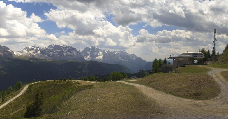 Webcam Skiarea Campiglio Dolomiti di Brenta Val di Sole Val Rendena - Seggiovia Malghette 
