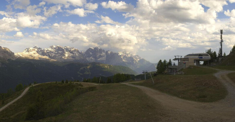 Webcam Skiarea Campiglio Dolomiti di Brenta Val di Sole Val Rendena - Seggiovia Malghette 