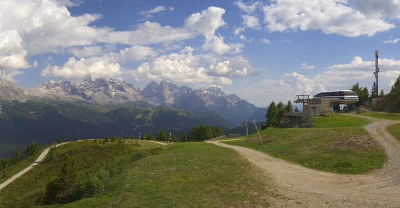 Webcam Skiarea Campiglio Dolomiti di Brenta Val di Sole Val Rendena - Seggiovia Malghette 
