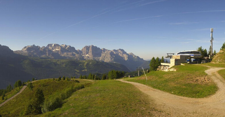 Webcam Folgarida-Marilleva  (Skiarea Campiglio Dolomiti di Brenta - Val di Sole Val Rendena) - Seggiovia Malghette 