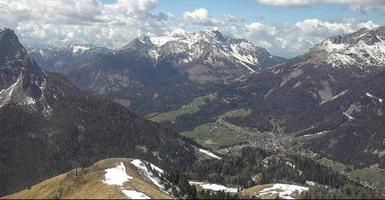 Webcam Pozza di Fassa-Aloch-Buffaure  - Cabinovia Buffaure - Stazione a Monte