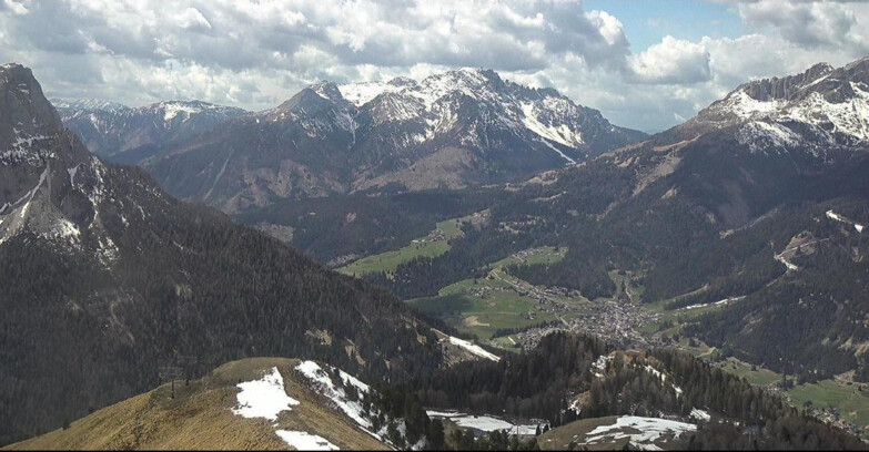 Webcam Pozza di Fassa-Aloch-Buffaure  - Cabinovia Buffaure - Stazione a Monte