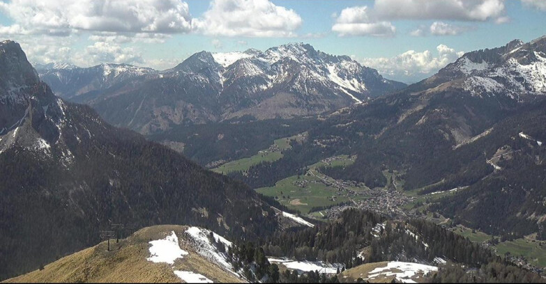 Webcam Pozza di Fassa-Aloch-Buffaure  - Cabinovia Buffaure - Stazione a Monte