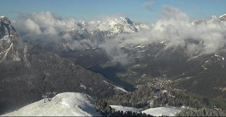 Webcam Pozza di Fassa-Aloch-Buffaure  - Cabinovia Buffaure - Stazione a Monte