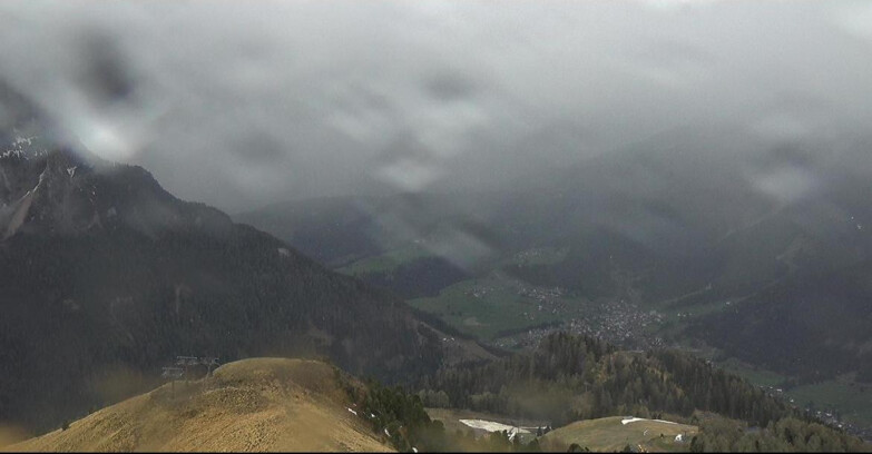 Webcam Pozza di Fassa-Aloch-Buffaure  - Cabinovia Buffaure - Stazione a Monte