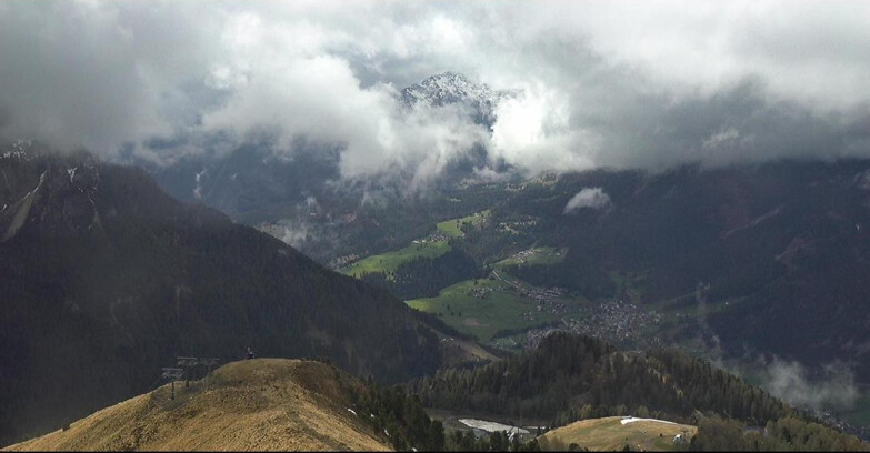 Webcam Pozza di Fassa-Aloch-Buffaure  - Cabinovia Buffaure - Stazione a Monte