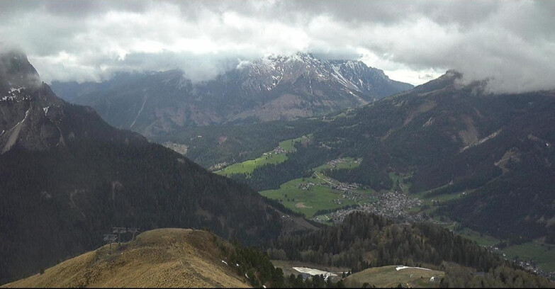 Webcam Pozza di Fassa-Aloch-Buffaure  - Cabinovia Buffaure - Stazione a Monte