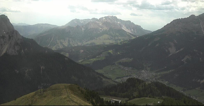 Webcam Pozza di Fassa-Aloch-Buffaure  - Cabinovia Buffaure - Stazione a Monte