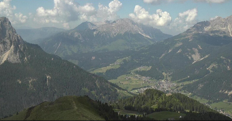 Webcam Pozza di Fassa-Aloch-Buffaure  - Cabinovia Buffaure - Stazione a Monte