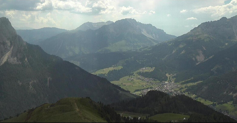 Webcam Pozza di Fassa-Aloch-Buffaure  - Cabinovia Buffaure - Stazione a Monte