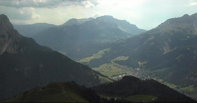 Webcam Pozza di Fassa-Aloch-Buffaure  - Cabinovia Buffaure - Stazione a Monte