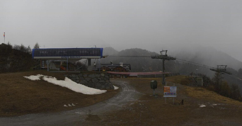 Webcam Ski area Campiglio Dolomiti di Brenta Val di Sole Val Rendena - Seggiovia Orso Bruno 