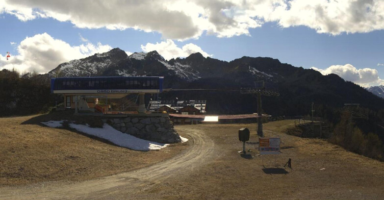 Webcam Ski area Campiglio Dolomiti di Brenta Val di Sole Val Rendena - Seggiovia Orso Bruno 