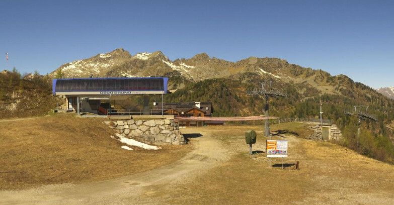 Webcam Folgarida-Marilleva  (Skiarea Campiglio Dolomiti di Brenta - Val di Sole Val Rendena) - Seggiovia Orso Bruno 