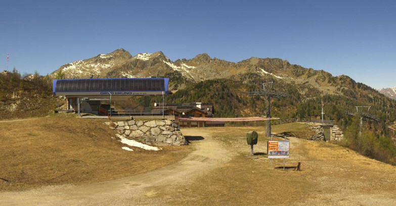 Webcam Folgarida-Marilleva  (Skiarea Campiglio Dolomiti di Brenta - Val di Sole Val Rendena) - Seggiovia Orso Bruno 