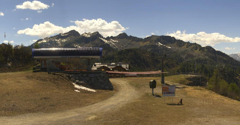 Webcam Folgarida-Marilleva  (Skiarea Campiglio Dolomiti di Brenta - Val di Sole Val Rendena) - Seggiovia Orso Bruno 