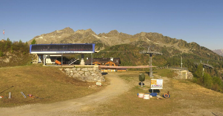 Webcam Skiarea Campiglio Dolomiti di Brenta Val di Sole Val Rendena - Seggiovia Orso Bruno 