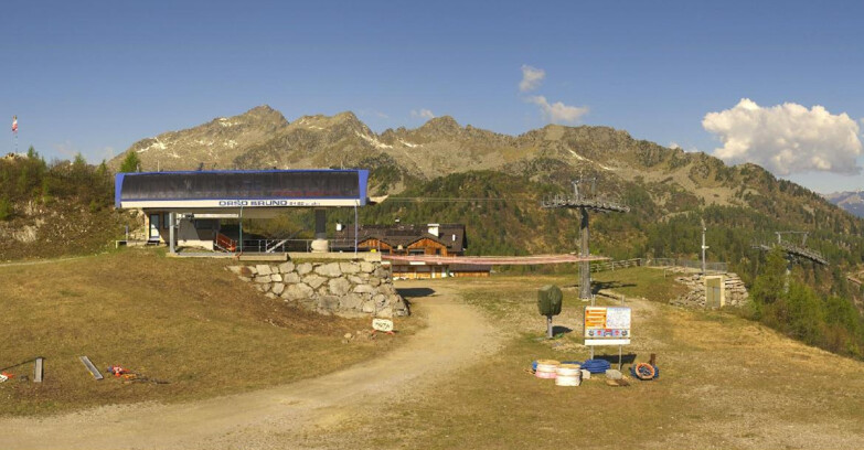 Webcam Skiarea Campiglio Dolomiti di Brenta Val di Sole Val Rendena - Seggiovia Orso Bruno 