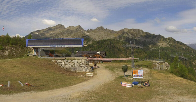 Webcam Folgarida-Marilleva  (Skiarea Campiglio Dolomiti di Brenta - Val di Sole Val Rendena) - Seggiovia Orso Bruno 