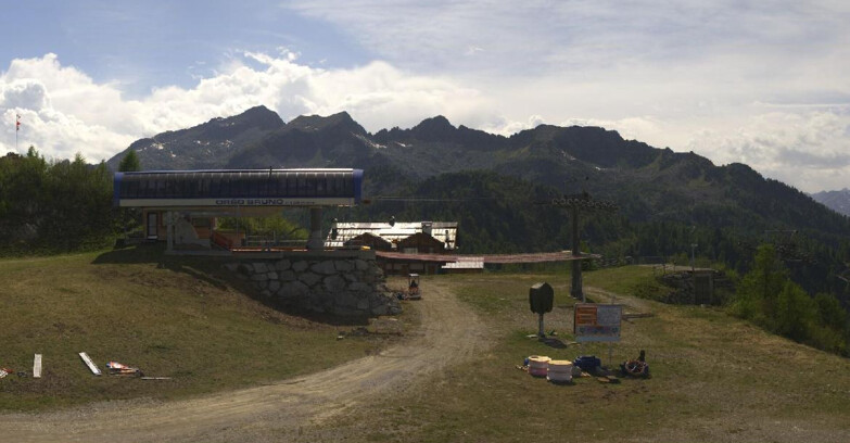 Webcam Folgarida-Marilleva  (Skiarea Campiglio Dolomiti di Brenta - Val di Sole Val Rendena) - Seggiovia Orso Bruno 