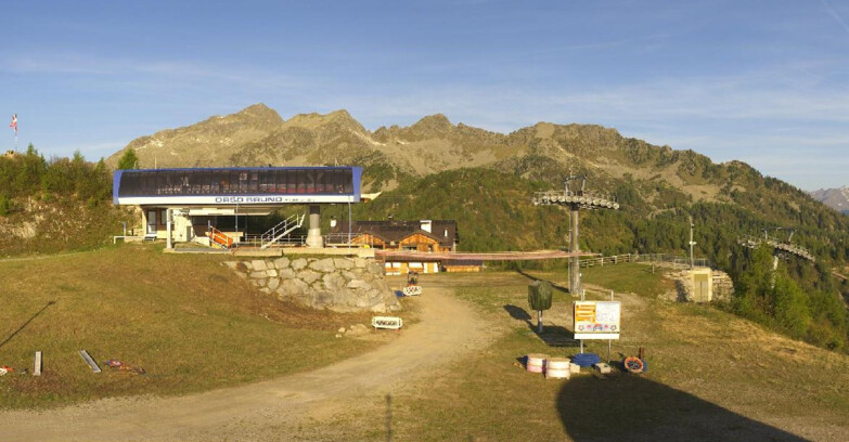 Webcam Folgarida-Marilleva  (Skiarea Campiglio Dolomiti di Brenta - Val di Sole Val Rendena) - Seggiovia Orso Bruno 