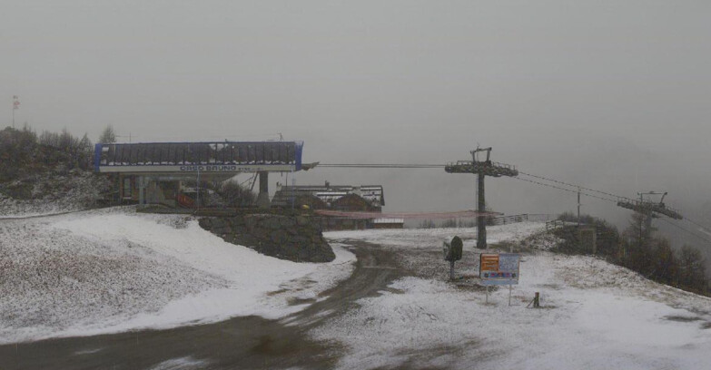Webcam Skiarea Campiglio Dolomiti di Brenta Val di Sole Val Rendena - Seggiovia Orso Bruno 