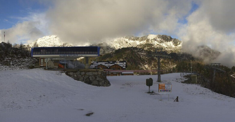 Webcam Folgarida-Marilleva  (Skiarea Campiglio Dolomiti di Brenta - Val di Sole Val Rendena) - Seggiovia Orso Bruno 