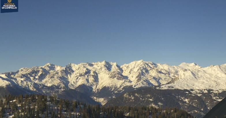 Webcam Folgarida-Marilleva  (Skiarea Campiglio Dolomiti di Brenta - Val di Sole Val Rendena) - Gruppo Ortles-Cevedale 