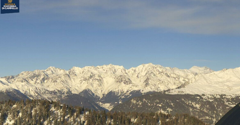 Webcam Folgarida-Marilleva  (Skiarea Campiglio Dolomiti di Brenta - Val di Sole Val Rendena) - Gruppo Ortles-Cevedale 