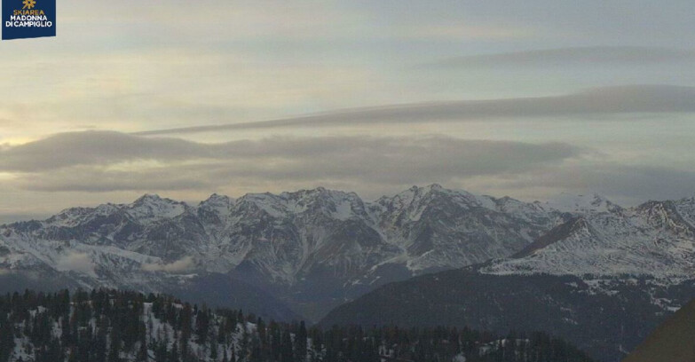 Webcam Folgarida-Marilleva  (Skiarea Campiglio Dolomiti di Brenta - Val di Sole Val Rendena) - Gruppo Ortles-Cevedale 