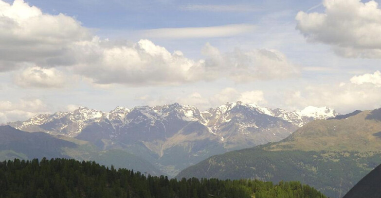 Webcam Folgarida-Marilleva  (Skiarea Campiglio Dolomiti di Brenta - Val di Sole Val Rendena) - Gruppo Ortles Cevedale 