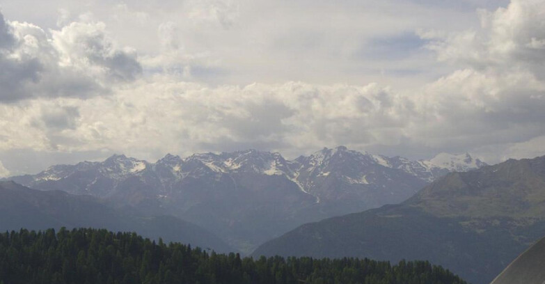 Webcam Folgarida-Marilleva  (Skiarea Campiglio Dolomiti di Brenta - Val di Sole Val Rendena) - Gruppo Ortles Cevedale 