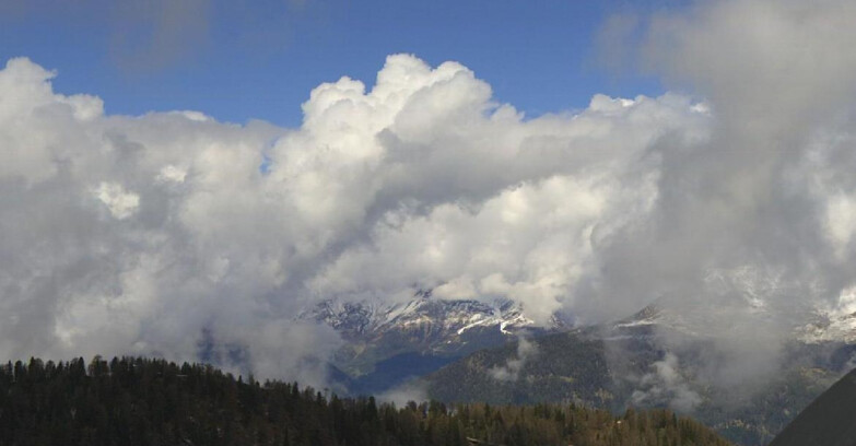 Webcam Folgarida-Marilleva  (Skiarea Campiglio Dolomiti di Brenta - Val di Sole Val Rendena) - Gruppo Ortles Cevedale  