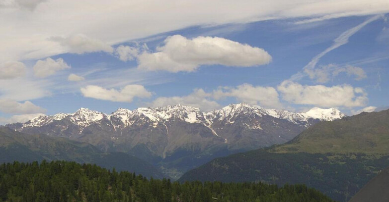 Webcam Folgarida-Marilleva  (Skiarea Campiglio Dolomiti di Brenta - Val di Sole Val Rendena) - Gruppo Ortles Cevedale 