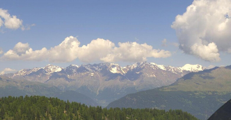 Webcam Folgarida-Marilleva  (Skiarea Campiglio Dolomiti di Brenta - Val di Sole Val Rendena) - Gruppo Ortles Cevedale 
