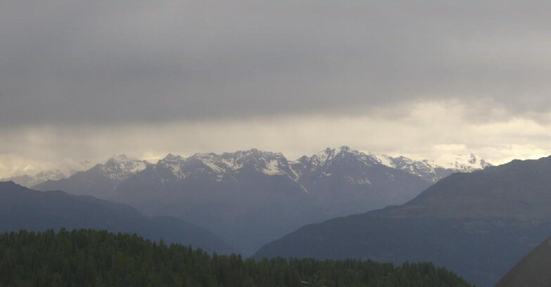 Webcam Folgarida-Marilleva  (Skiarea Campiglio Dolomiti di Brenta - Val di Sole Val Rendena) - Gruppo Ortles Cevedale 