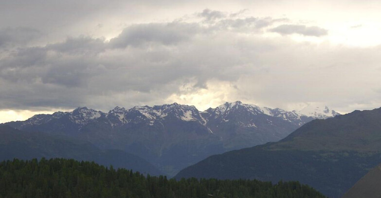 Webcam Folgarida-Marilleva  (Skiarea Campiglio Dolomiti di Brenta - Val di Sole Val Rendena) - Gruppo Ortles Cevedale 