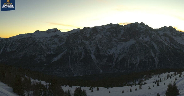 Webcam Folgarida-Marilleva  (Skiarea Campiglio Dolomiti di Brenta - Val di Sole Val Rendena) - Marilleva-Val Panciana