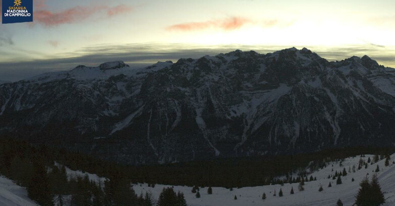 Webcam Folgarida-Marilleva  (Skiarea Campiglio Dolomiti di Brenta - Val di Sole Val Rendena) - Marilleva-Val Panciana