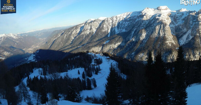 Webcam Ski area Campiglio Dolomiti di Brenta Val di Sole Val Rendena - Folgarida Malghet Aut 